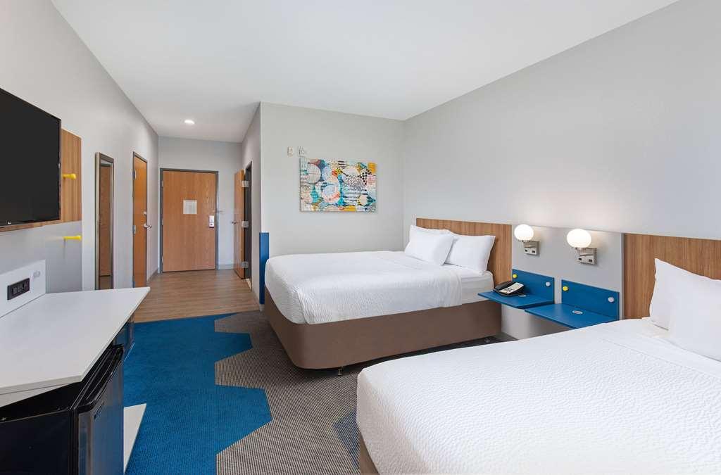 Microtel Inn And Suites By Wyndham Opelika Zimmer foto